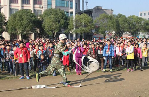 龙游县启明小学举行消防安全知识讲座及消防演练_浙江教育在线